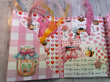 Load image into Gallery viewer, Bee Mine Memory Keeper Folio Workshop- Paper Craft Socials