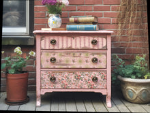 Load image into Gallery viewer, Iron Orchid Designs/IOD Lattice Rose Paint Inlay
