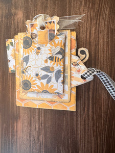 Buzzing Bees Hidden Paperclip Folio Paper Craft Socials