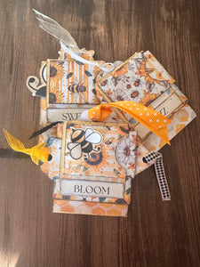 Buzzing Bees Hidden Paperclip Folio Paper Craft Socials