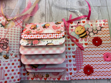Load image into Gallery viewer, Bee Mine Memory Keeper Folio Workshop- Paper Craft Socials
