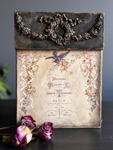 Load image into Gallery viewer, Wreath and Swags IOD 6x10" Mould

