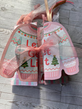 Load image into Gallery viewer, HOLIDAY 3D FOLIO CARD WORKSHOP
